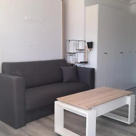 Mini-apartament 1a Linea Playa Апартаменты Аликанте